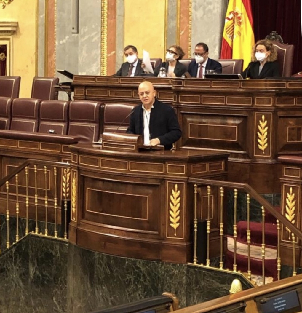FRENTE A LA DESINFORMACI&Oacute;N Y LAS FAKE NEWS : C&Oacute;MO ACTUAR DESDE LA DEMOCRACIA.