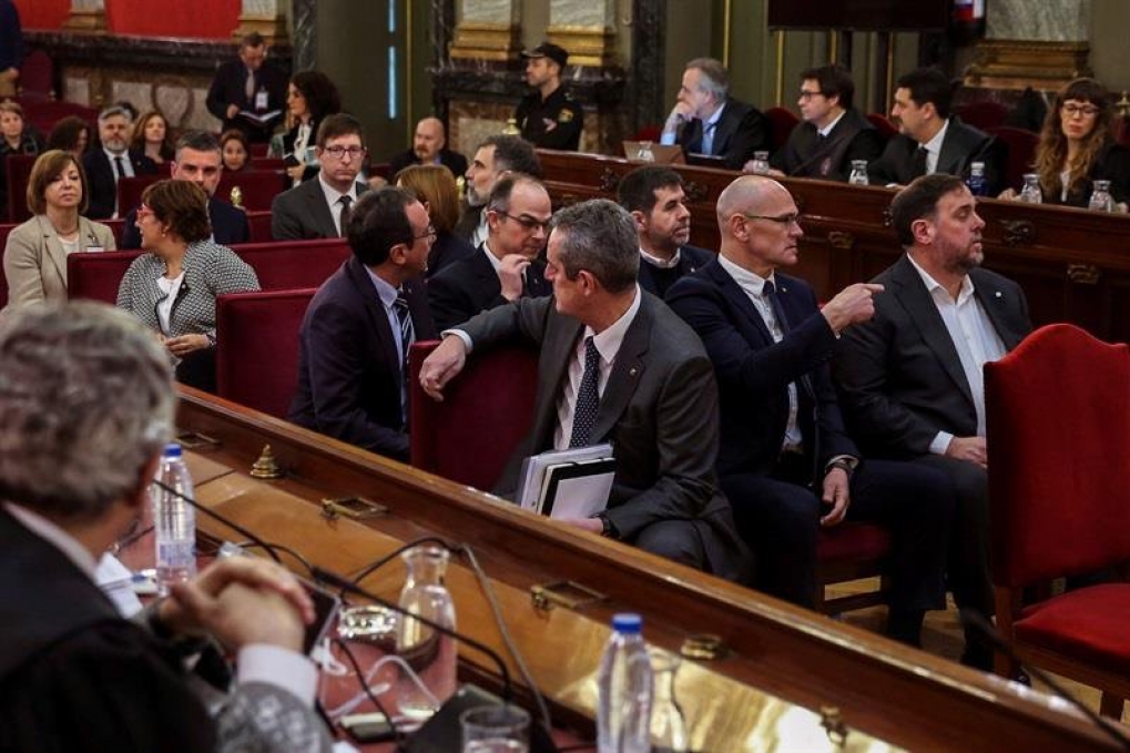 Mirando a Catalu&ntilde;a con angustia.